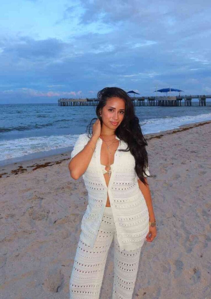Jasmin — Assistant Stylist at Rové Hair Salon, Delray Beach